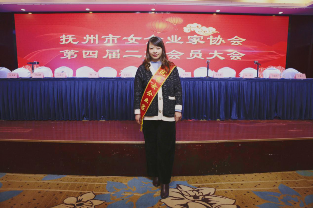 一个优秀女企业家的十年坚守和耕耘——记伟隆公司总经理张霞